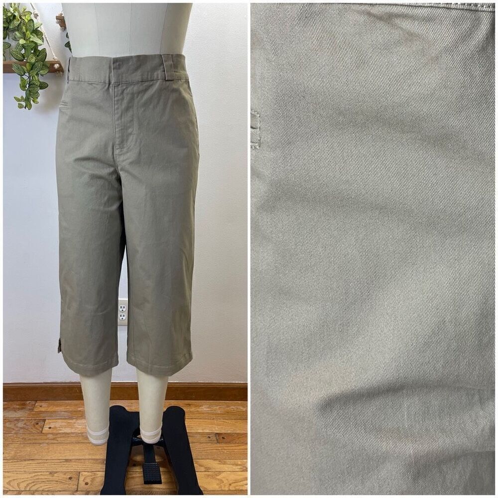 BDG Cargo Crop Pants with An Elastic Back